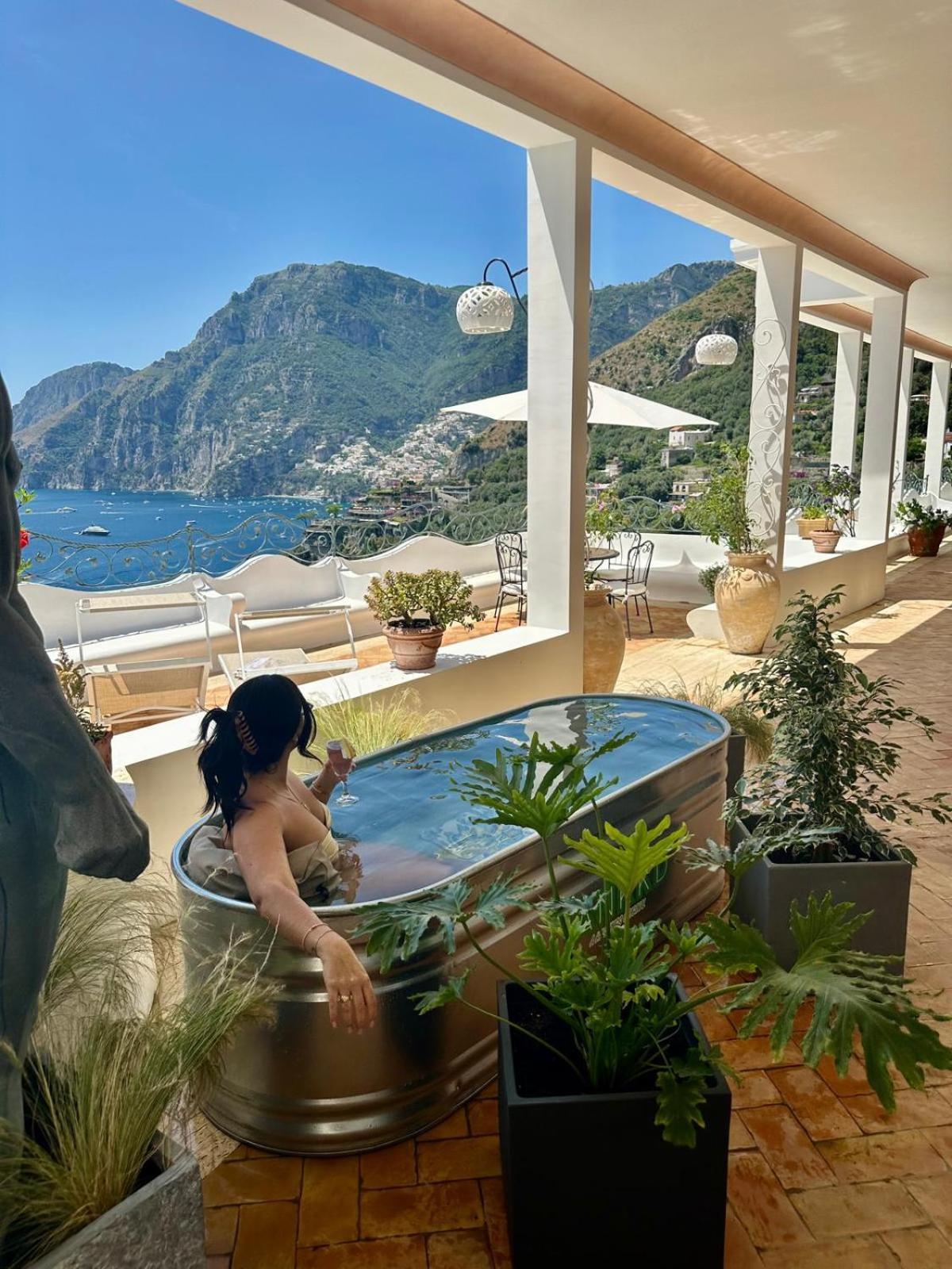 Villa Santa Chiara Positano Suites Esterno foto