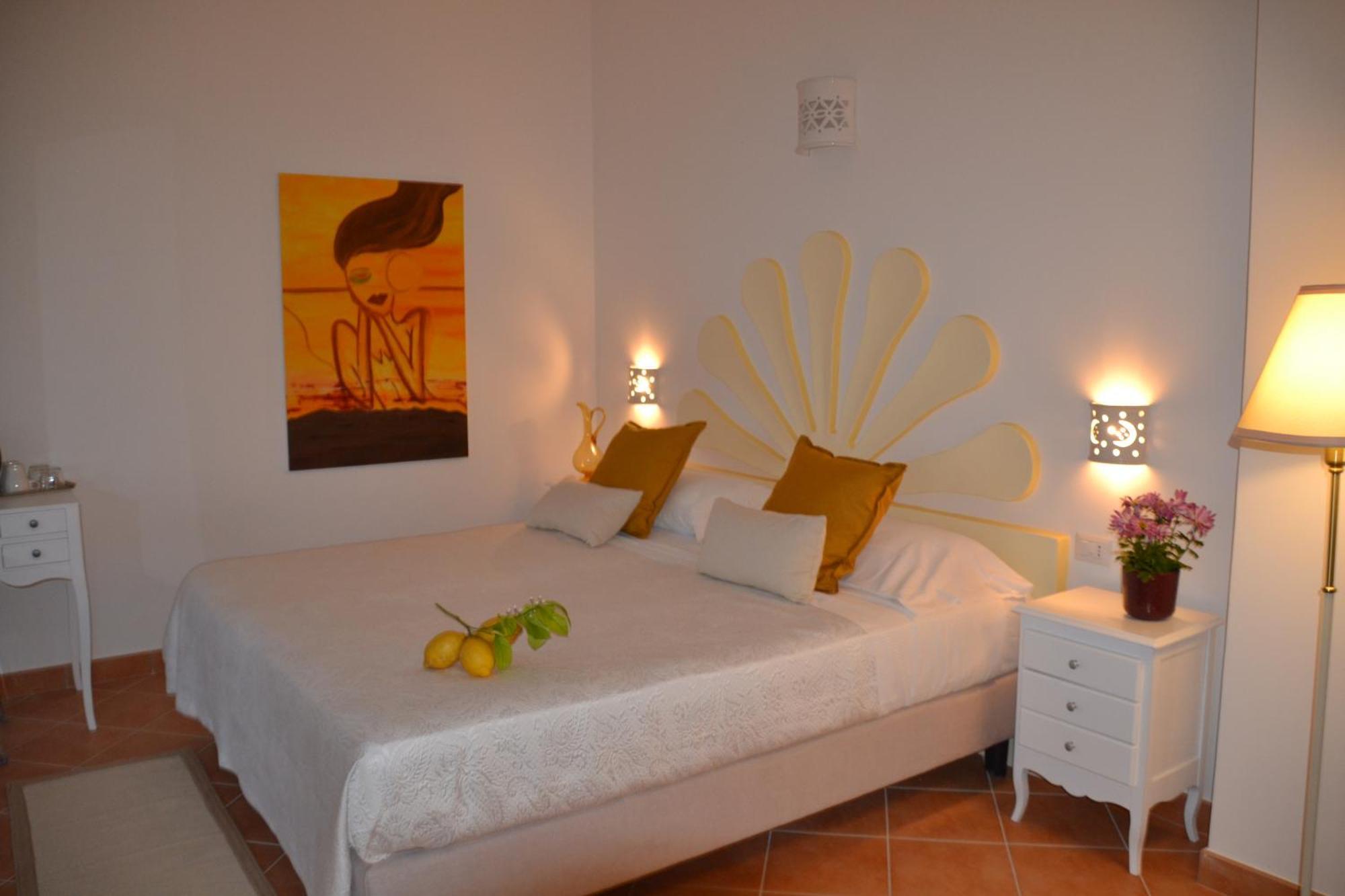 Villa Santa Chiara Positano Suites Esterno foto